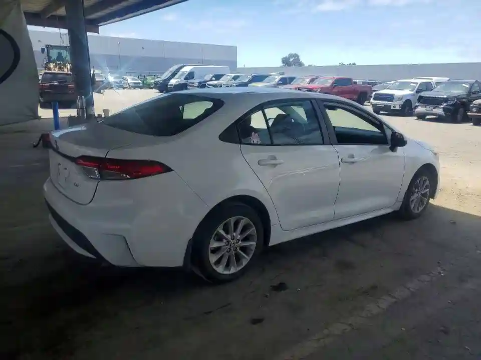 5YFBPMBE9NP342046 2022 TOYOTA COROLLA-2