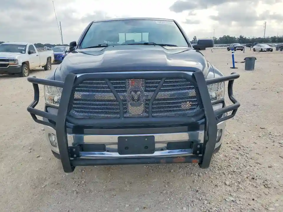 1C6RR7LM1GS239082 2016 RAM 1500-4