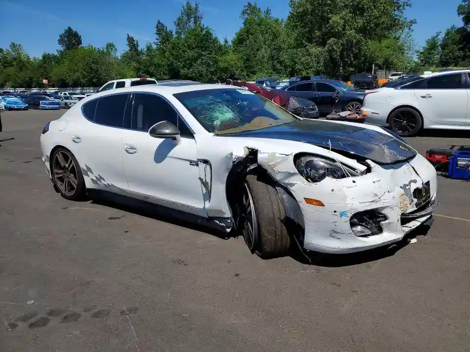 WP0AC2A7XBL091024 2011 PORSCHE PANAMERA-3