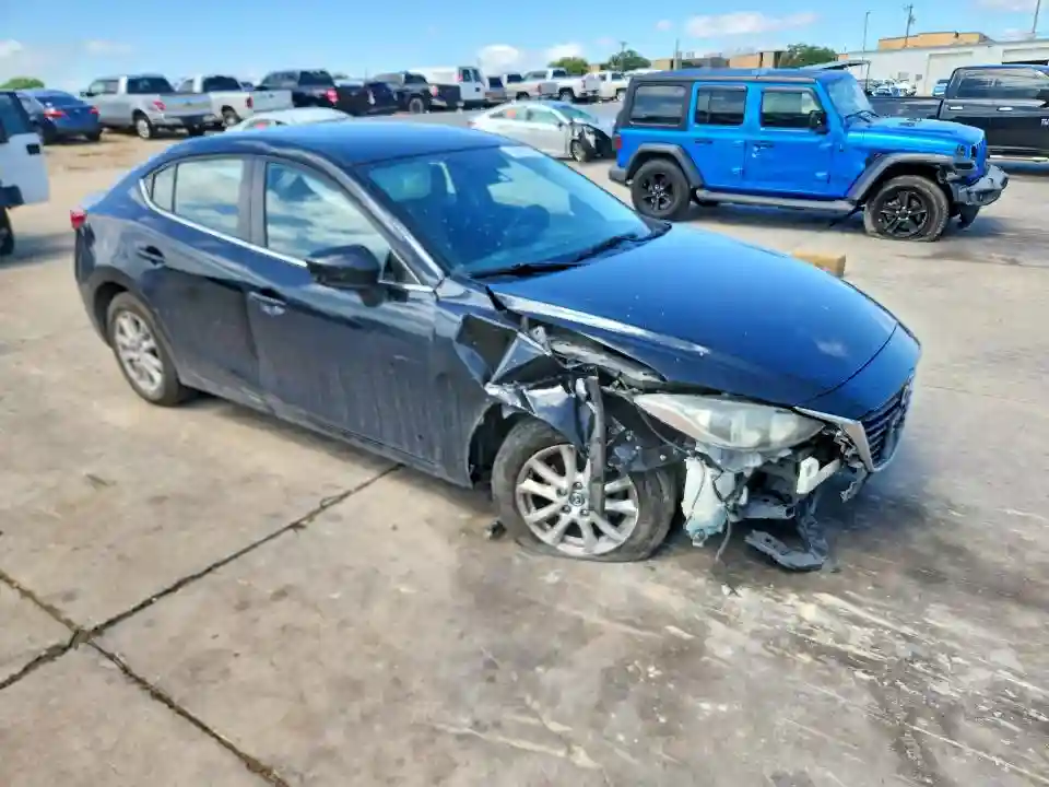 JM1BM1U73G1278261 2016 MAZDA 3-3