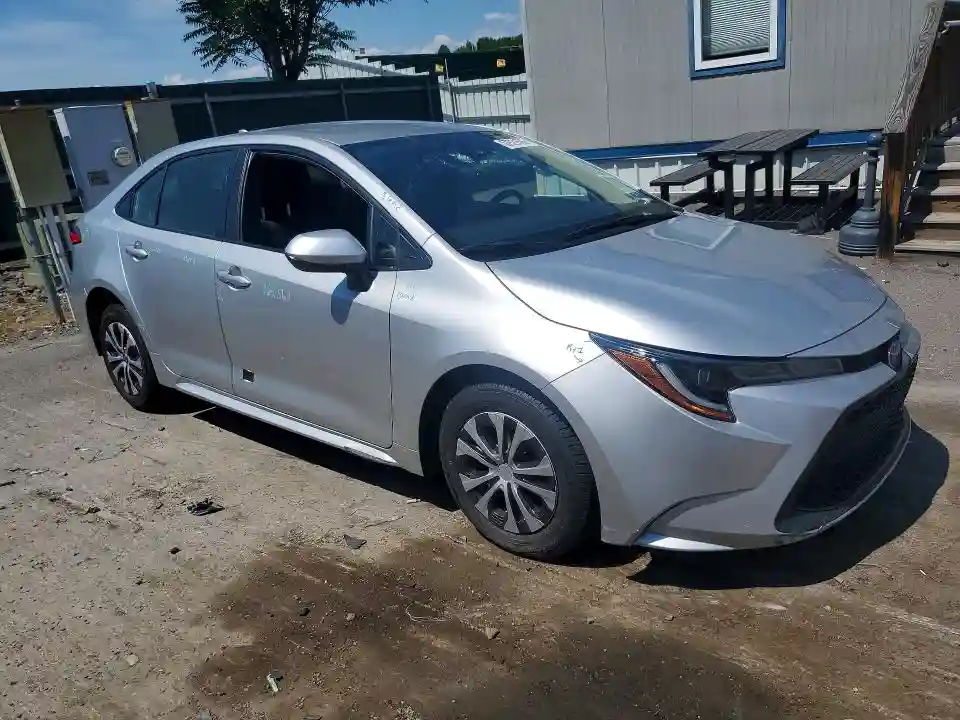 JTDEAMDE2NJ040436 2022 TOYOTA COROLLA-3