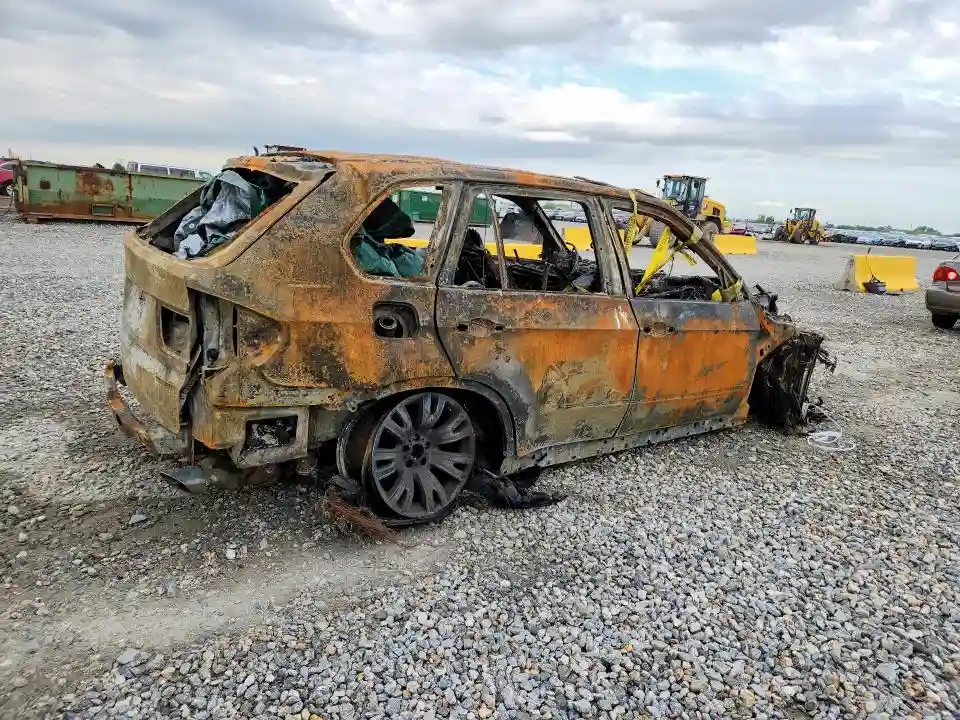 5UXZV8C51D0C16106 2013 BMW X5-2