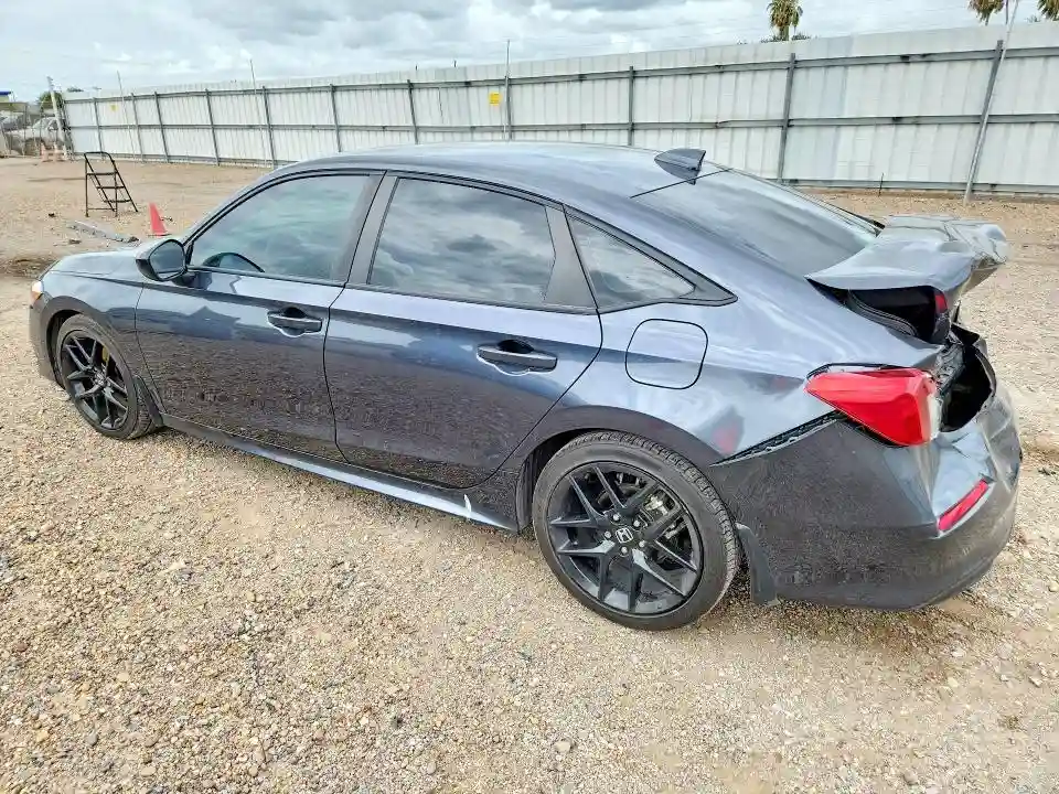 2HGFE2F52RH586558 2024 HONDA CIVIC-1