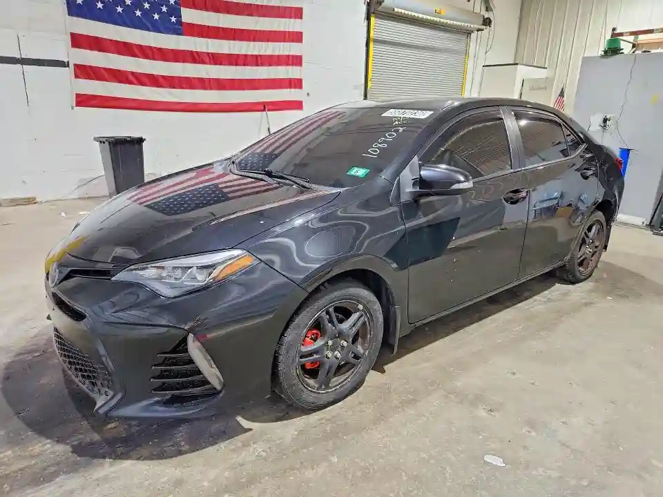 2T1BURHE7JC108902 2018 TOYOTA COROLLA-0
