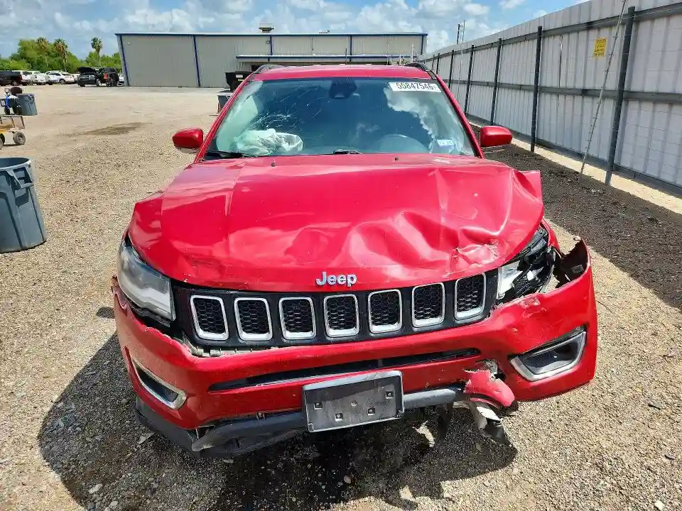 3C4NJCCB6JT357883 2018 JEEP COMPASS-4