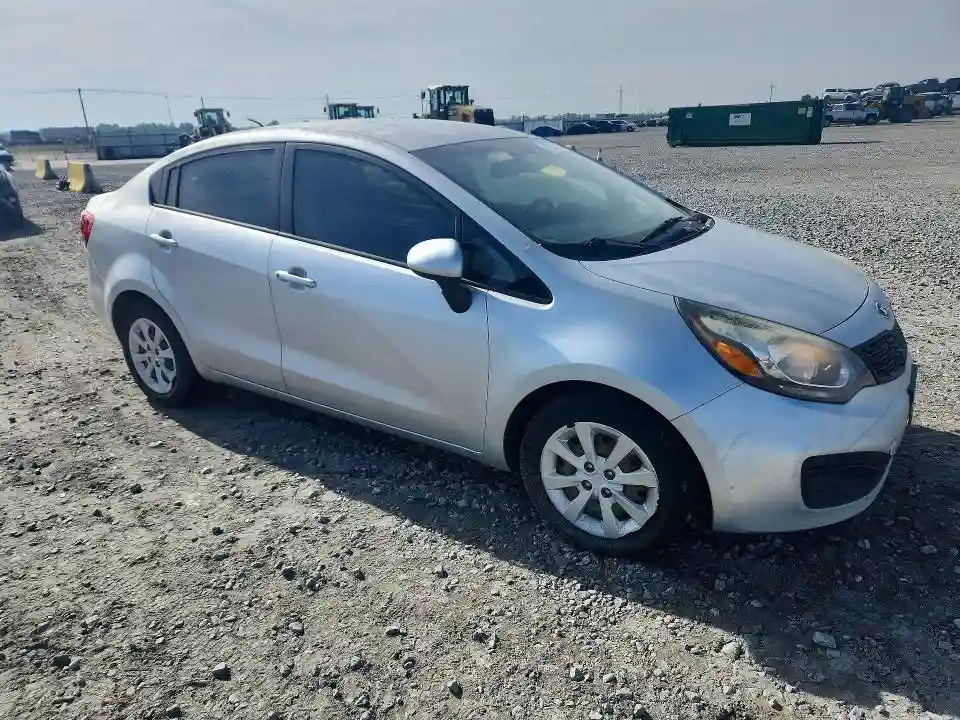 KNADM4A38E6358356 2014 KIA RIO-3