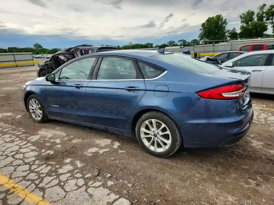3FA6P0LU3KR130884 2019 FORD FUSION-1