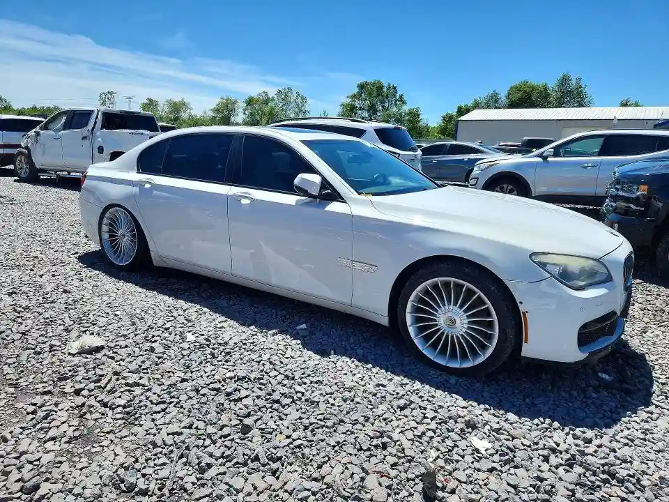 WBAYE8C56DD132363 2013 BMW 7 SERIES-3