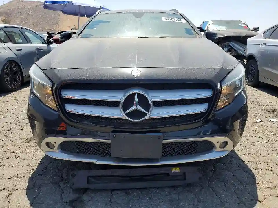 WDCTG4GB8HJ335921 2017 MERCEDES-BENZ GLA-CLASS-4