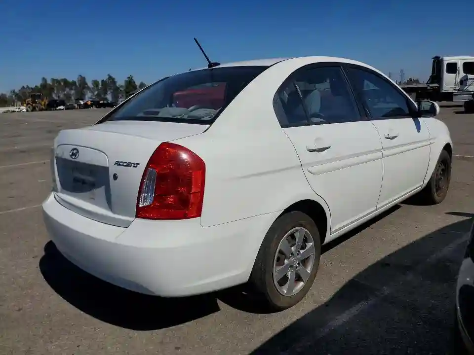 KMHCN4ACXBU606640 2011 HYUNDAI ACCENT-2