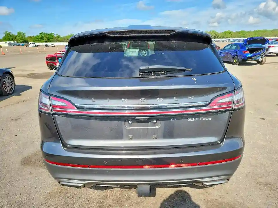 2LMPJ8K98KBL24188 2019 LINCOLN NAUTILUS-5