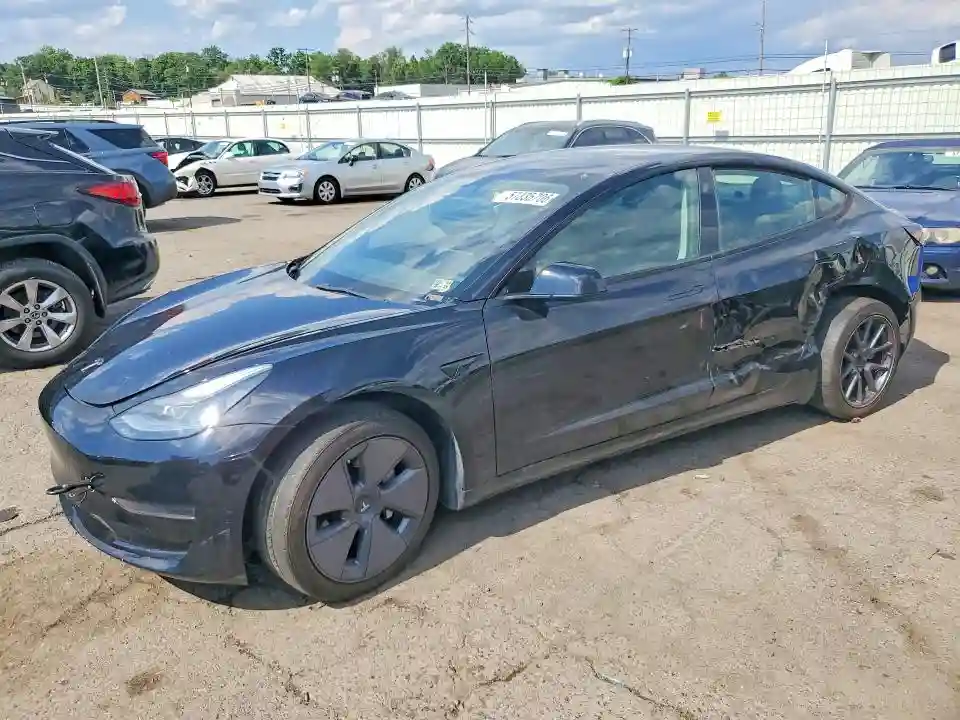 5YJ3E1EA8PF422776 2023 TESLA MODEL 3-0