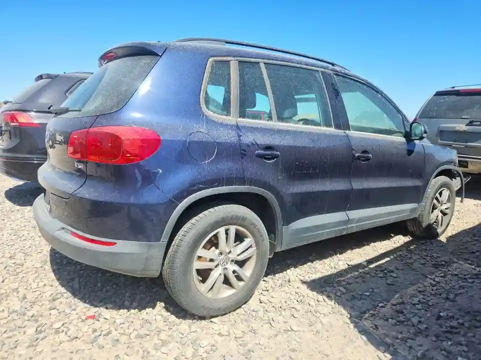 WVGAV7AX5GW555944 2016 VOLKSWAGEN TIGUAN-2