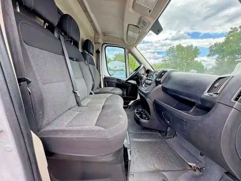 3C6TRVBG6HE517078 2017 RAM PROMASTER-4