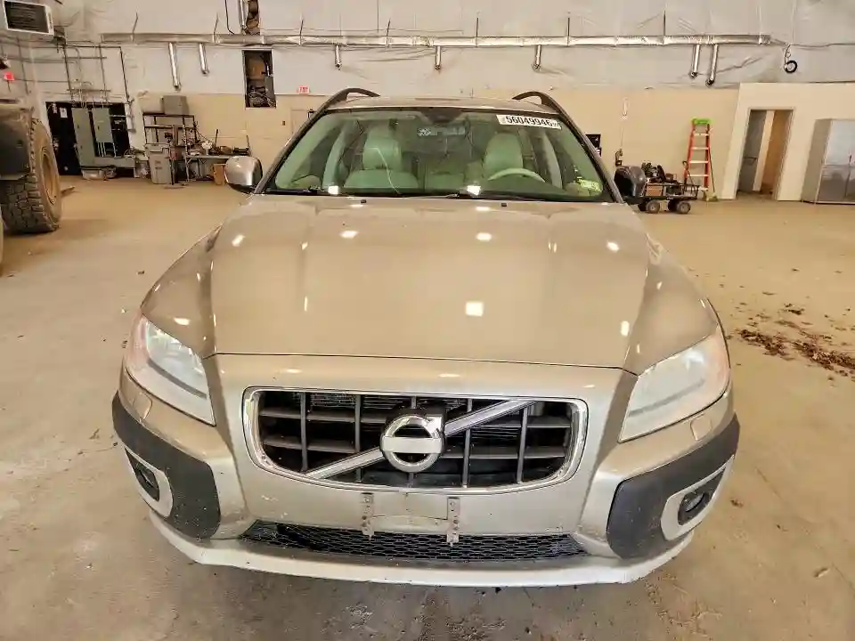 YV4940BZ9B1096972 2011 VOLVO XC70-4