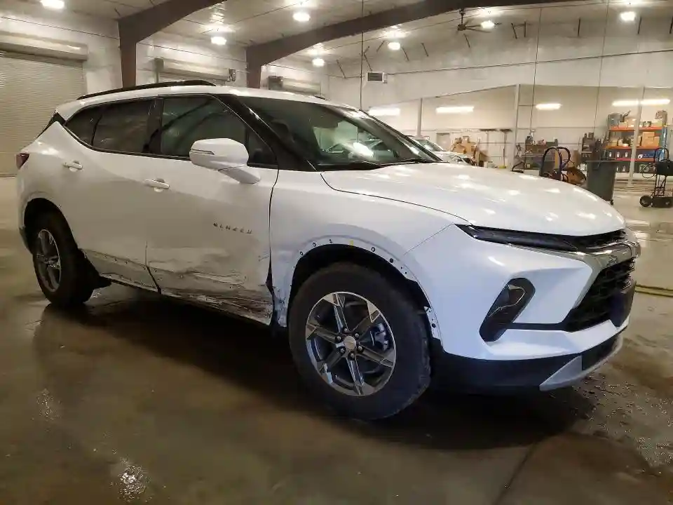 3GNKBJRS3SS105468 2025 CHEVROLET BLAZER-3