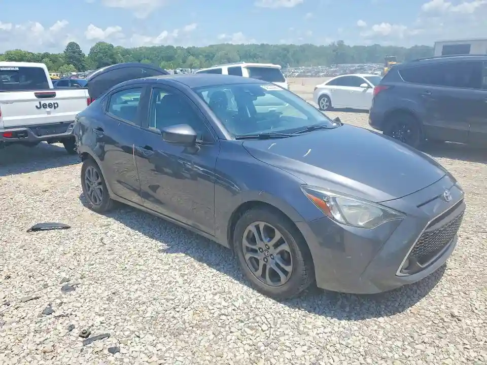 3MYDLBYV3KY525844 2019 TOYOTA YARIS-3