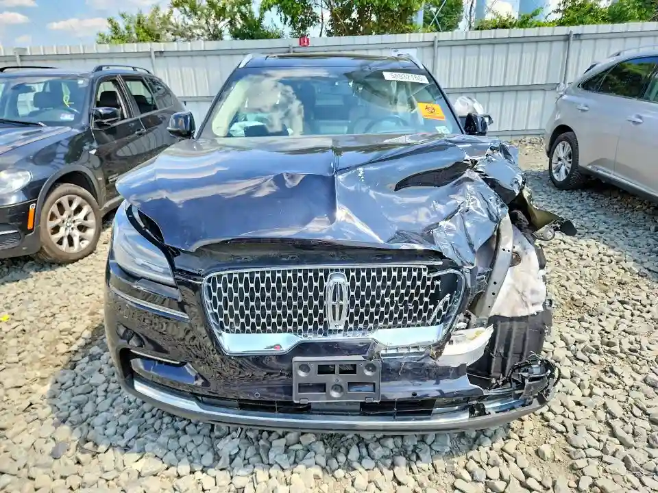 5LM5J7XC0PGL07920 2023 LINCOLN AVIATOR-4
