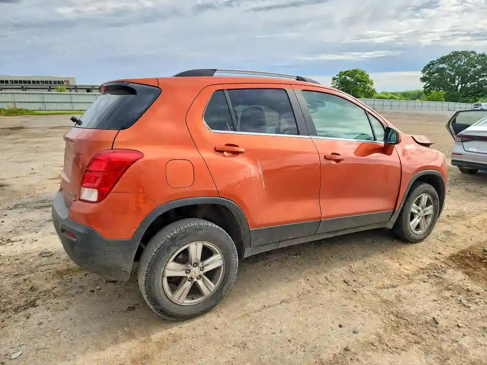 KL7CJRSB3FB174829 2015 CHEVROLET TRAX-2