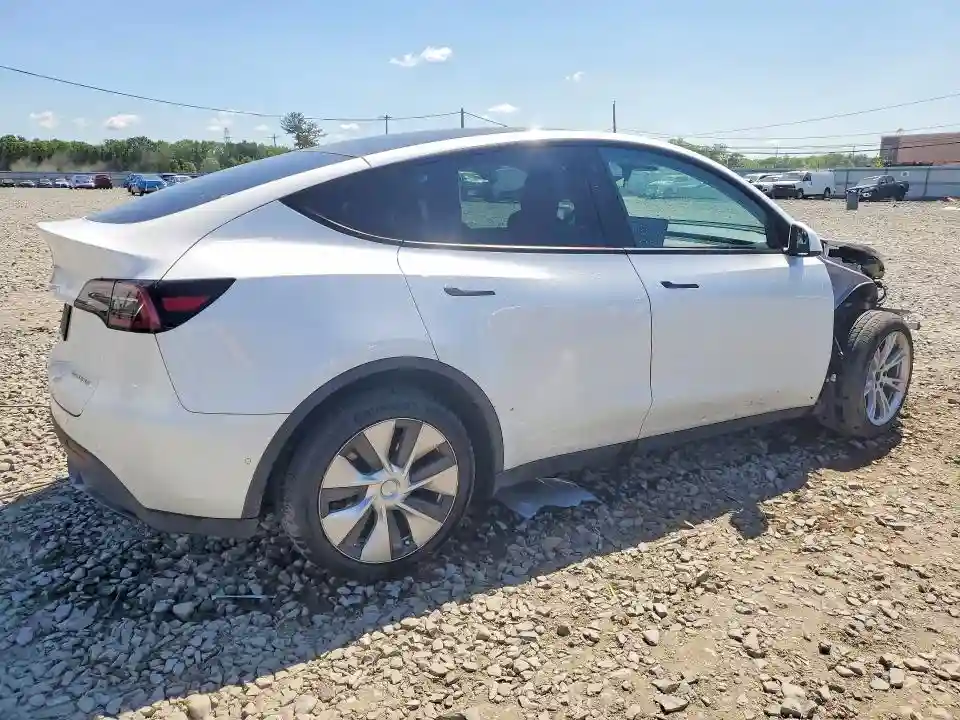 7SAYGDEE9NF314199 2022 TESLA MODEL Y-2