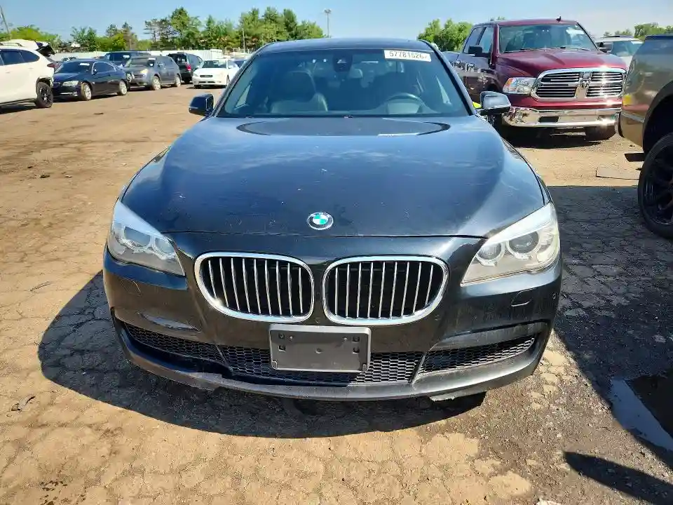 WBAYF8C58DD139716 2013 BMW 7 SERIES-4