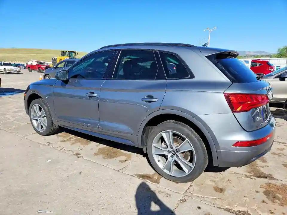 WA1BNAFY3L2066669 2020 AUDI Q5-1
