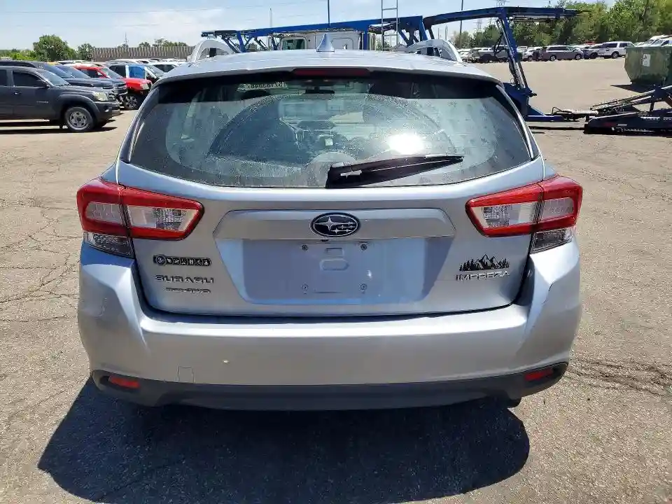 4S3GTAC65K3722884 2019 SUBARU IMPREZA-5