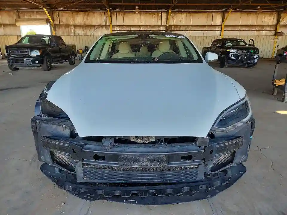 5YJSA1E41GF169995 2016 TESLA MODEL S-4