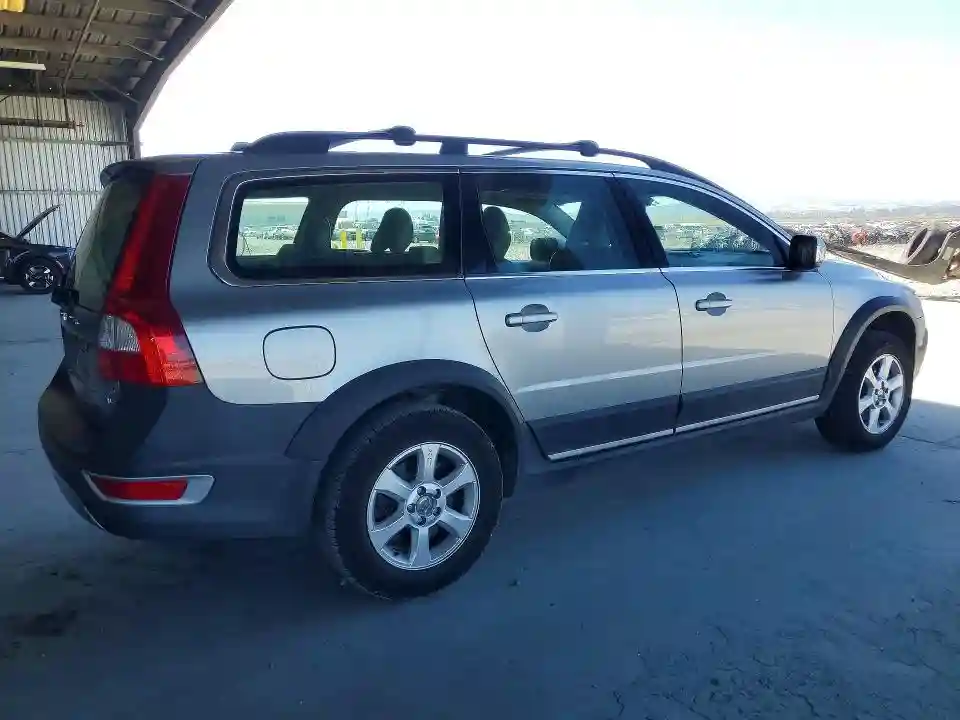 YV4960BZ0A1091989 2010 VOLVO XC70-2