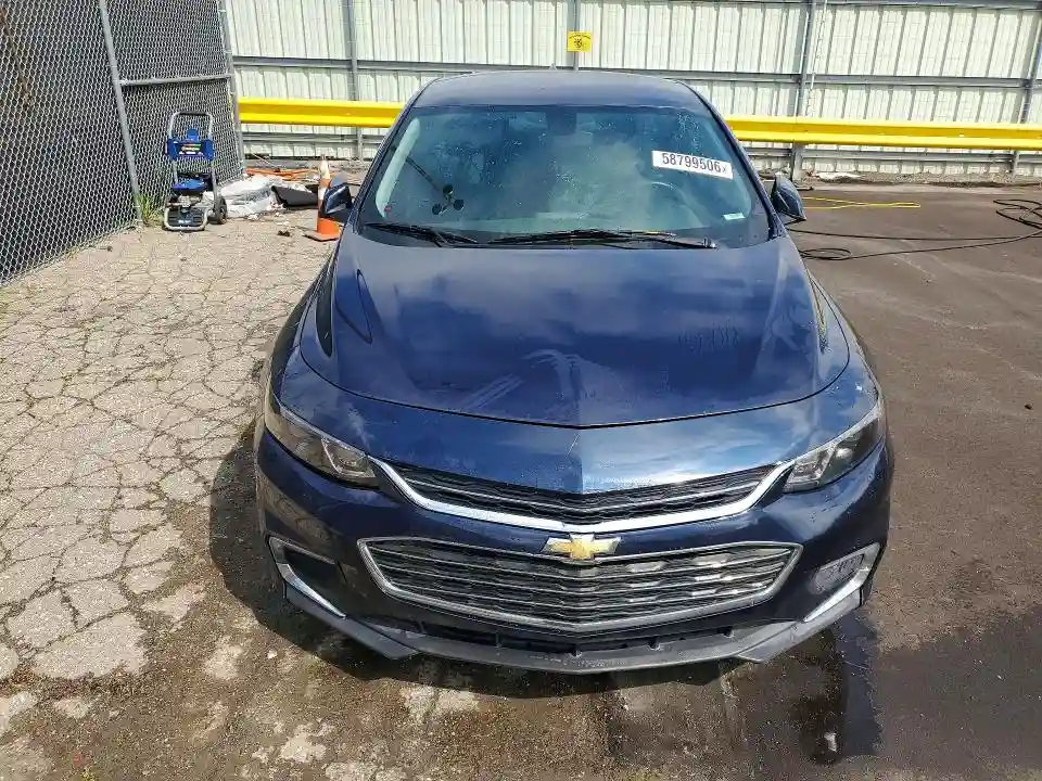 1G1ZD5ST2JF108269 2018 CHEVROLET MALIBU-4