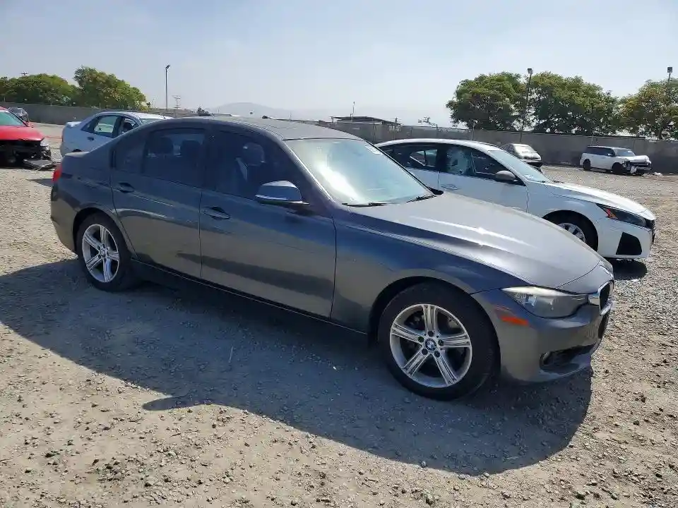 WBA3B5G52ENS08975 2014 BMW 3 SERIES-3