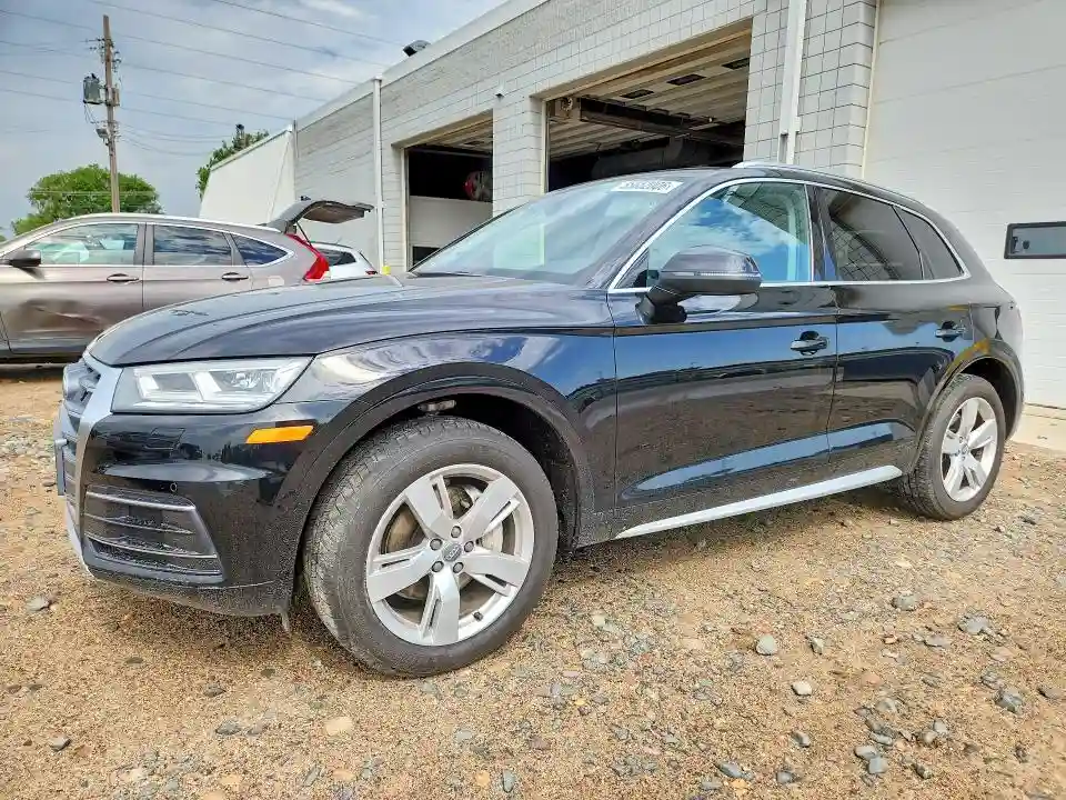 WA1BNAFY3J2010390 2018 AUDI Q5-0