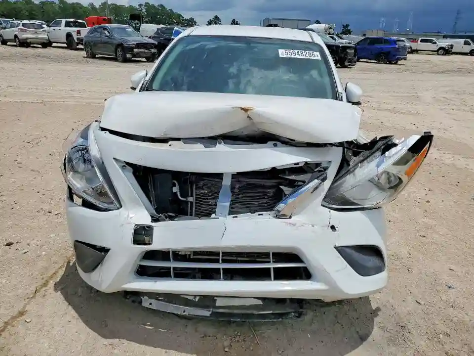 3N1CN7AP0JL868008 2018 NISSAN VERSA-4