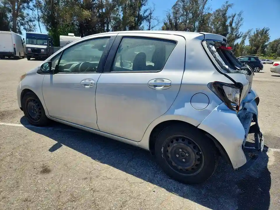 VNKKTUD31HA081471 2017 TOYOTA YARIS 5-DO-1