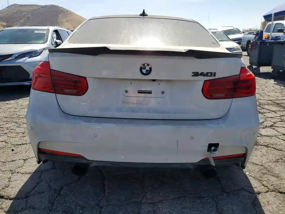 WBA8B3G54GNT62360 2016 BMW 3 SERIES-5