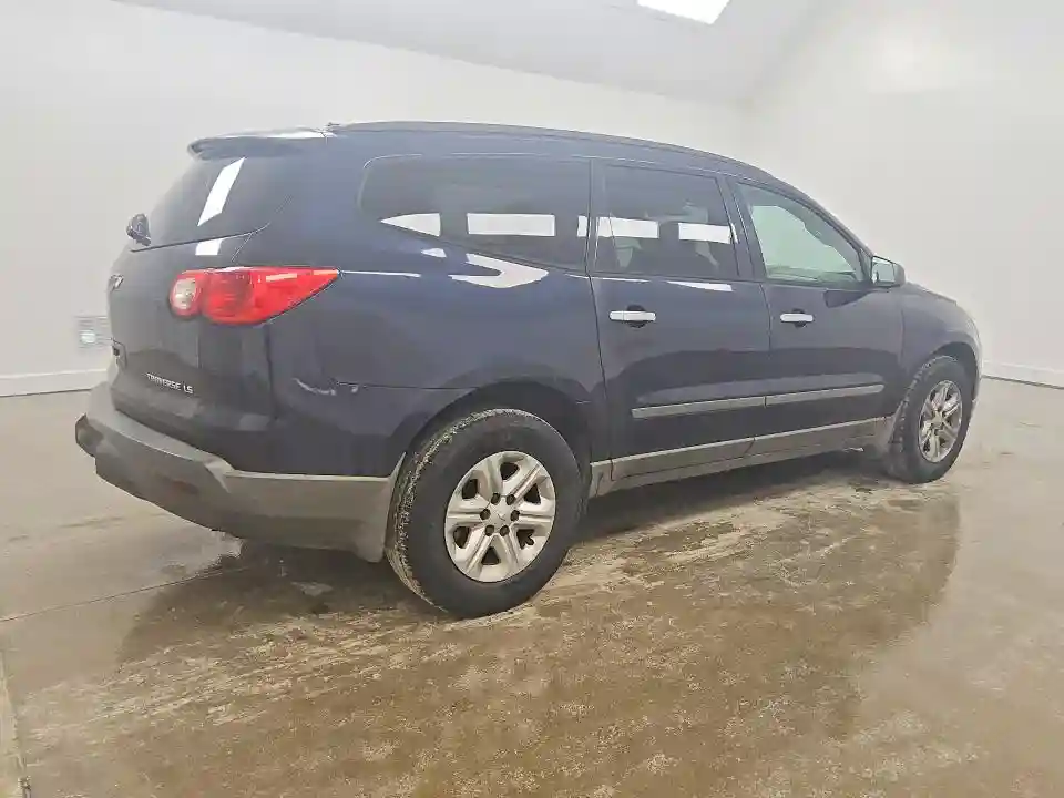 1GNKRFED1CJ336615 2012 CHEVROLET TRAVERSE-2