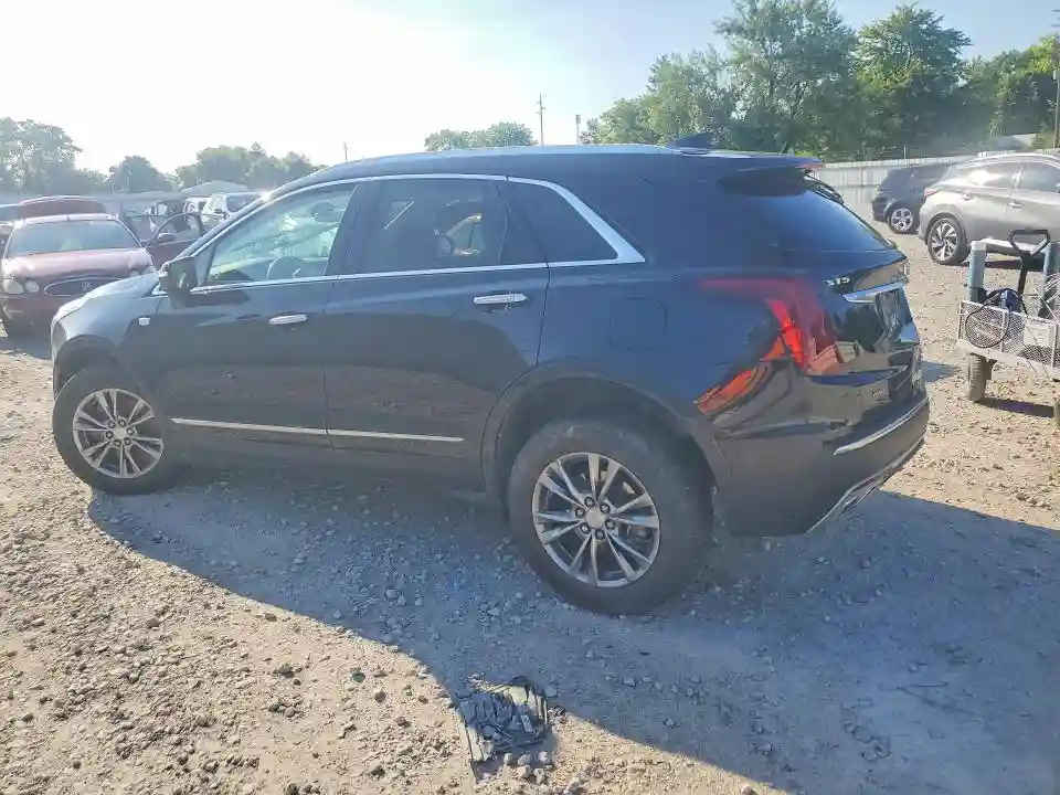1GYKNDRS7NZ142882 2022 CADILLAC XT5-1