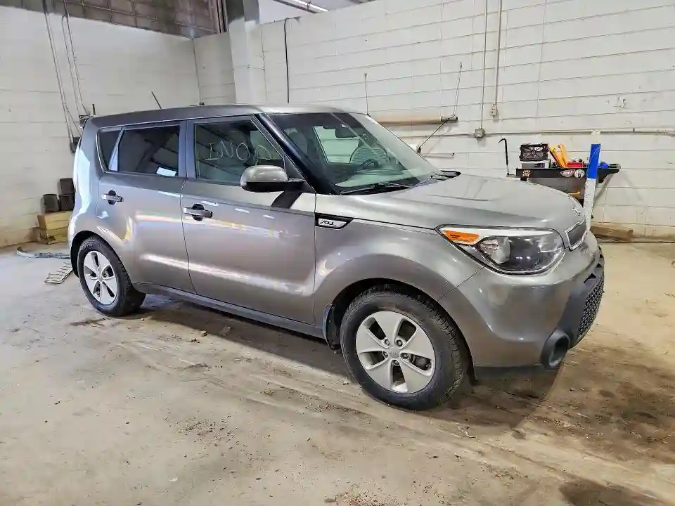 KNDJN2A26G7372588 2016 KIA SOUL BASE-3