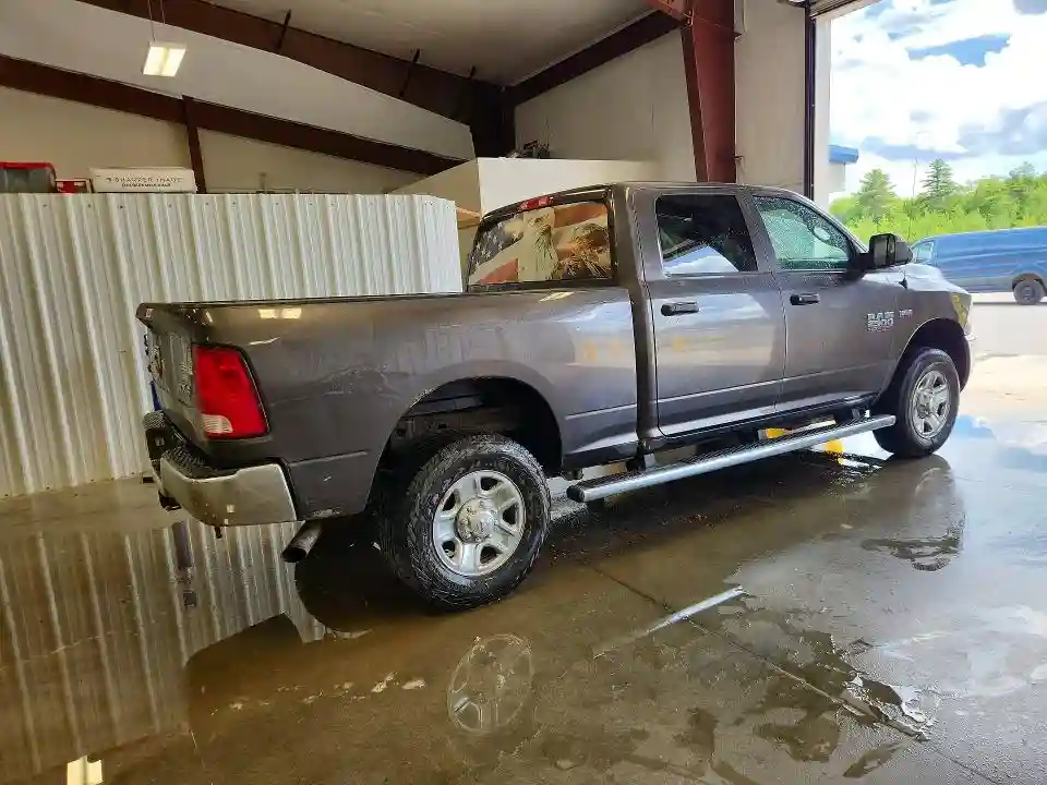 3C6UR5CJ0JG188208 2018 RAM 2500-2