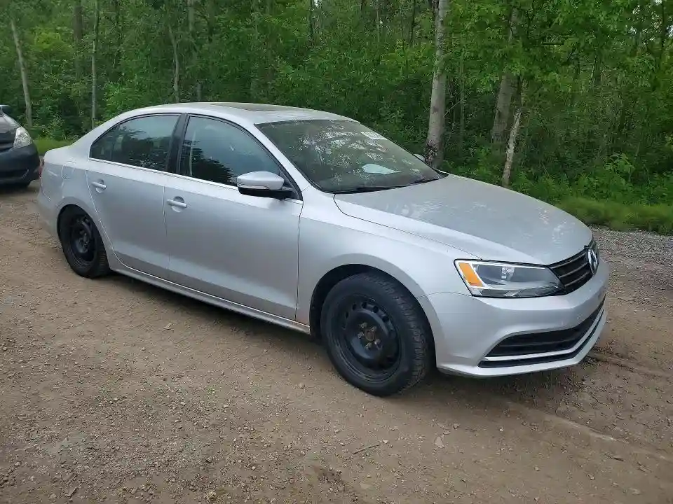 3VWD67AJ1GM306404 2016 VOLKSWAGEN JETTA-3