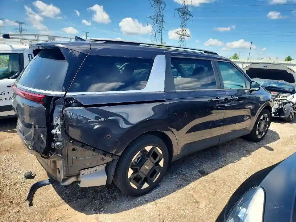 KNDNC5K39S6458735 2025 KIA CARNIVAL E-2