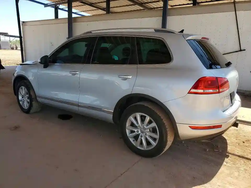 WVGEF9BP7DD002017 2013 VOLKSWAGEN TOUAREG-1