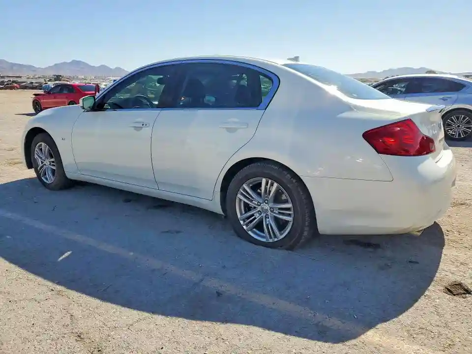 JN1CV6AP3FM501854 2015 INFINITI Q40-1