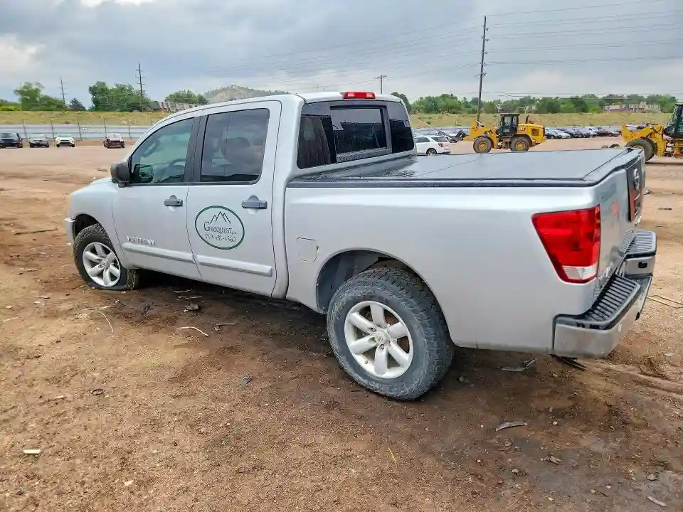 1N6BA0EC5BN310012 2011 NISSAN TITAN-1