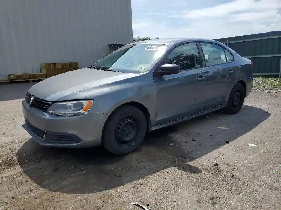 3VW1K7AJ3EM322003 2014 VOLKSWAGEN JETTA-0