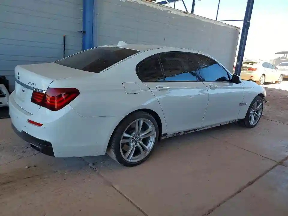 WBAYA8C51ED825077 2014 BMW 7 SERIES-2