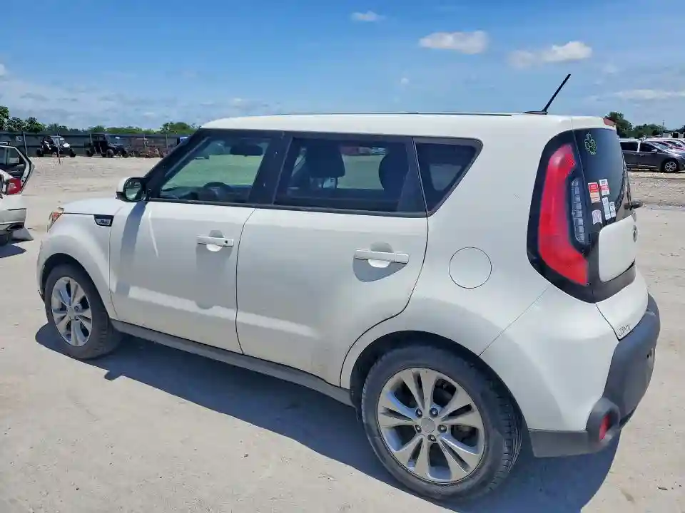 KNDJP3A57F7176751 2015 KIA SOUL-1