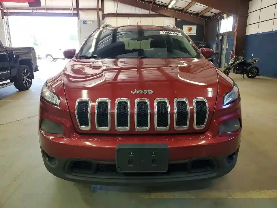 1C4PJMCS1HW622888 2017 JEEP CHEROKEE-4