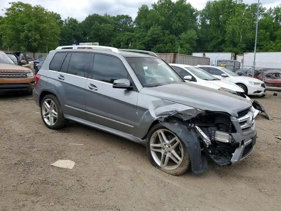 WDCGG8HBXBF647398 2011 MERCEDES-BENZ GLK-CLASS-3