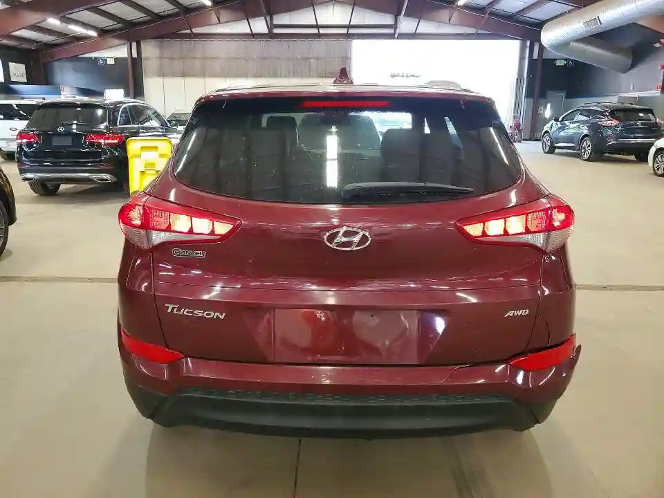 KM8J3CA49JU641586 2018 HYUNDAI TUCSON-5